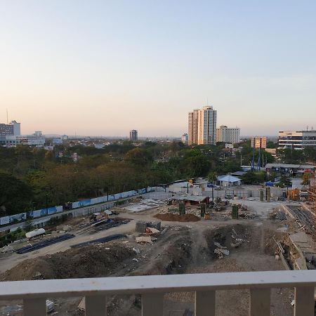 Apartemen Grand Sungkono Lagoon Venetian. 泗水 外观 照片